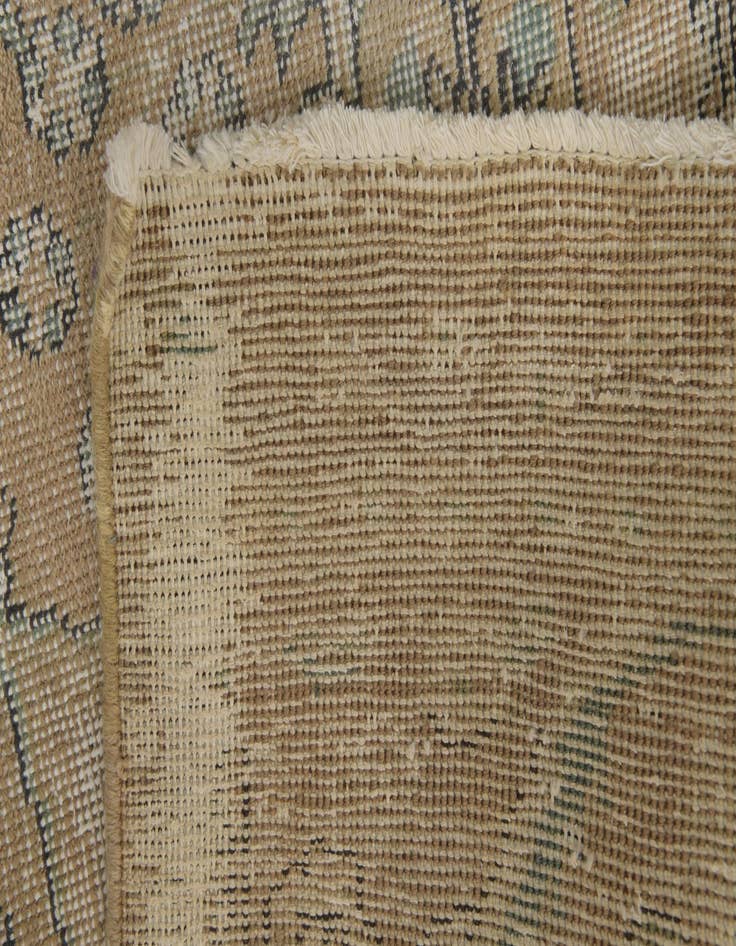 Detail image of 6' 9 x 9' 8  Hand Knotted Ultra Vintage Persian Wool Rug