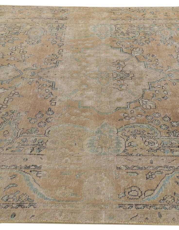 Detail image of 6' 9 x 9' 8  Hand Knotted Ultra Vintage Persian Wool Rug