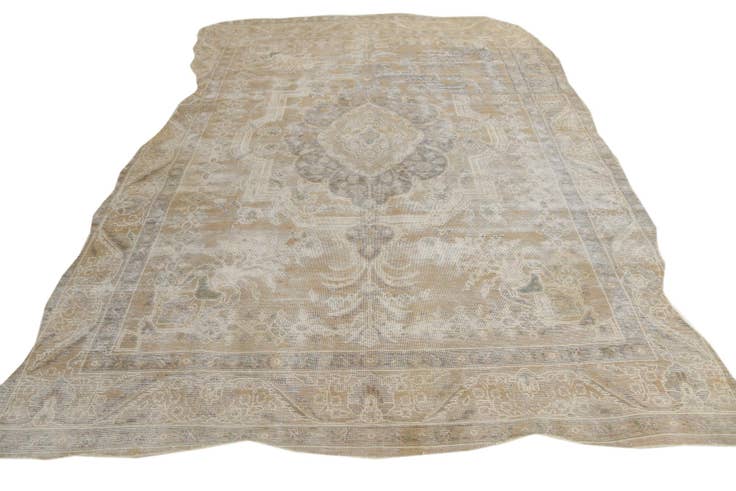 Detail image of 7' 7 x 11' 3 Hand Knotted Ultra Vintage Persian Wool Rug
