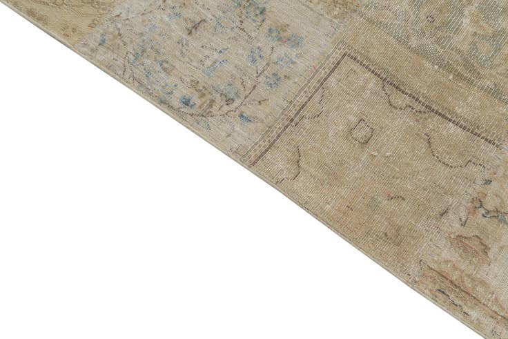 Detail image of 5' 8 x 7' 10 Hand Knotted Ultra Vintage Persian Wool Rug