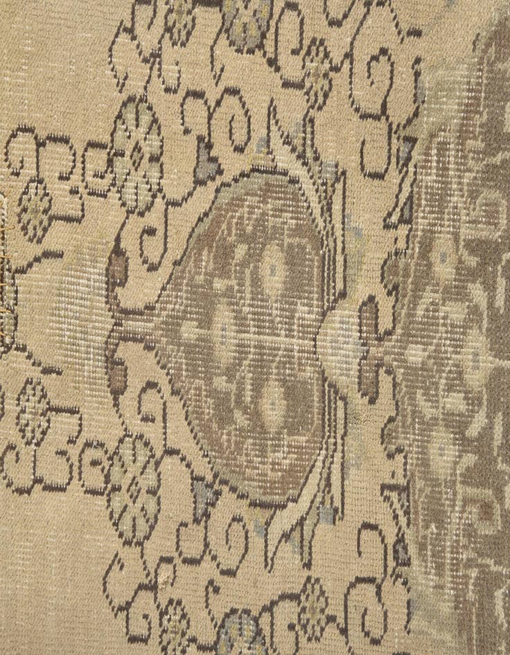 Detail image of 9' 7 x 12' 5  Hand Knotted Ultra Vintage Persian Wool Rug