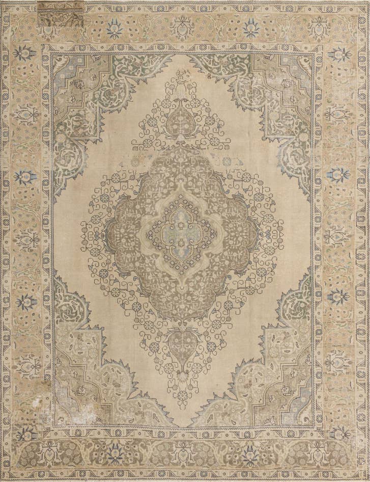 Detail image of 9' 7 x 12' 5 Hand Knotted Ultra Vintage Persian Wool Rug