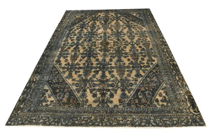 Detail image of 6' 8 x 9' 8 Hand Knotted Ultra Vintage Persian Wool Rug