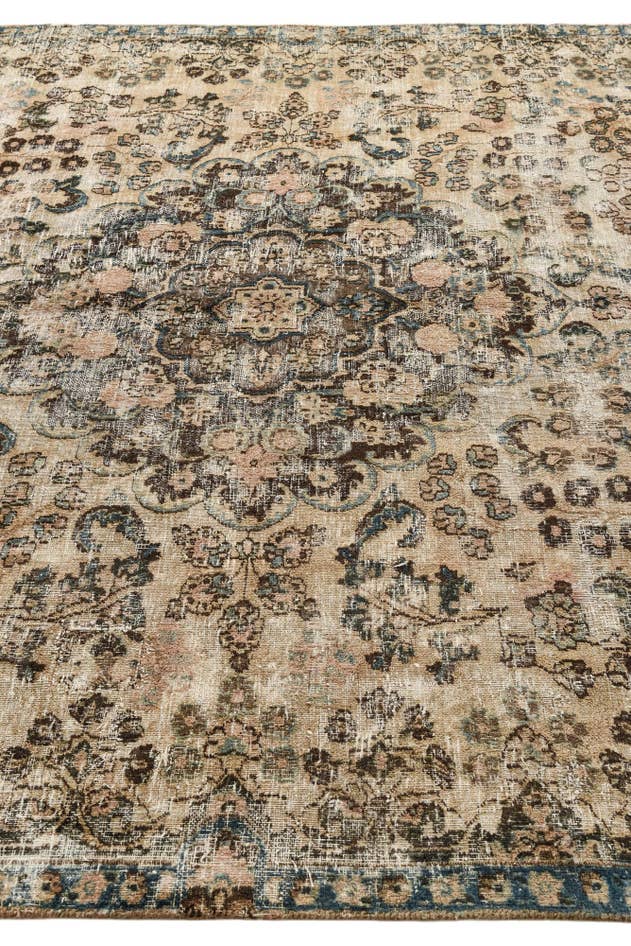Detail image of 7' 2 x 10' 7 Hand Knotted Ultra Vintage Persian Wool Rug