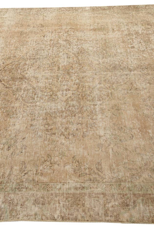 Detail image of 7' x 9' 9 Hand Knotted Ultra Vintage Persian Wool Rug