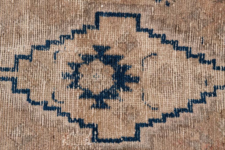 Detail image of 3' x 5' 9 Hand Knotted Ultra Vintage Persian Wool Rug