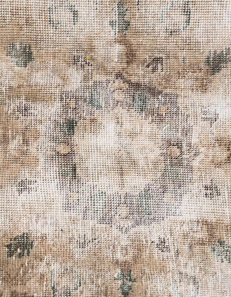 Detail image of 6' x 9' 8  Hand Knotted Ultra Vintage Persian Wool Rug