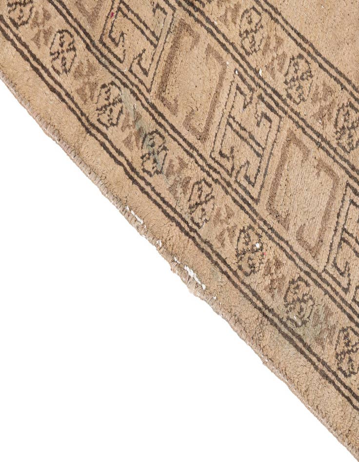 Detail image of 4' x 6' 1  Hand Knotted Ultra Vintage Persian Wool Rug