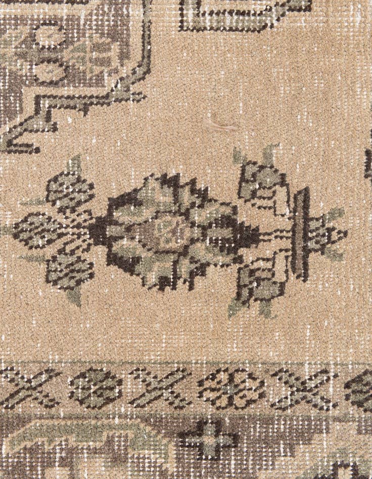Detail image of 6' 5 x 9' 8  Hand Knotted Ultra Vintage Persian Wool Rug