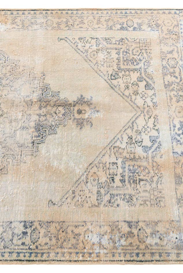 Detail image of 4' x 6' 3 Hand Knotted Ultra Vintage Persian Wool Rug