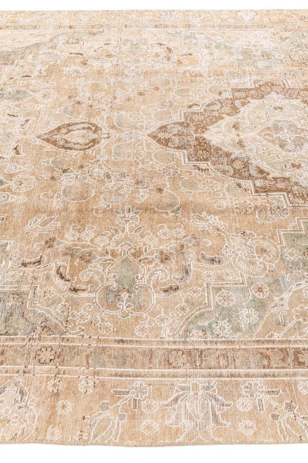 Detail image of 9' x 12' 9 Hand Knotted Ultra Vintage Persian Wool Rug