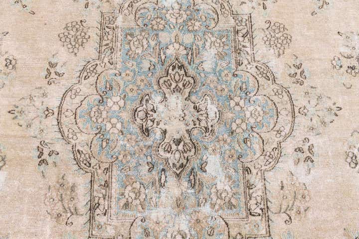5' 1 x 8' 8 Hand Knotted Ultra Vintage Persian Wool Rug