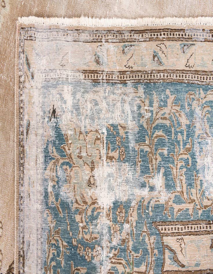 Detail image of 9' 8 x 13' 10  Hand Knotted Ultra Vintage Persian Wool Rug