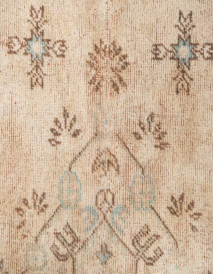 Detail image of 2' 7 x 5' 3  Hand Knotted Ultra Vintage Persian Wool Rug