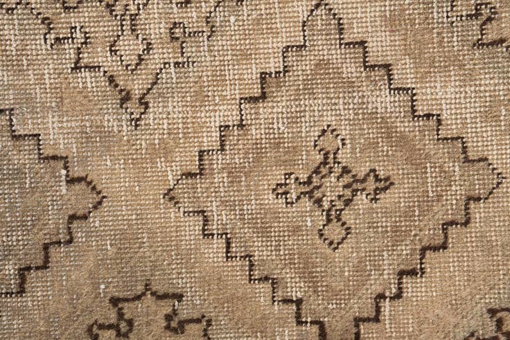Detail image of 3' 3 x 4' 2 Hand Knotted Ultra Vintage Persian Wool Rug