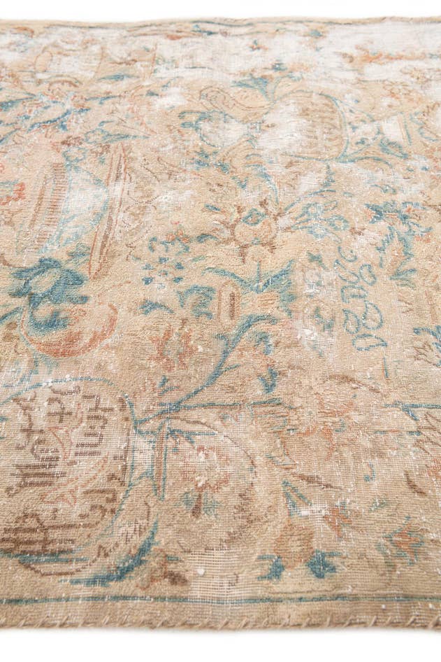 Detail image of 3' 4 x 4' 9 Hand Knotted Ultra Vintage Persian Wool Rug