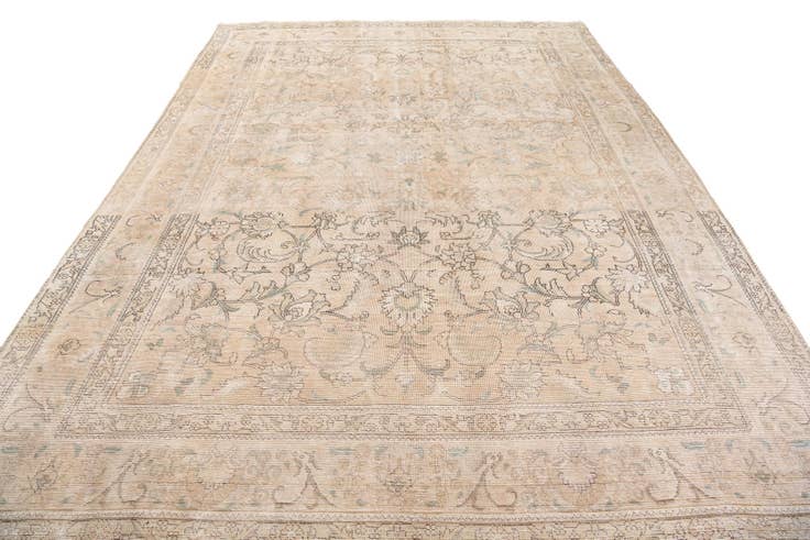 Detail image of 8' x 11' 3 Hand Knotted Ultra Vintage Persian Wool Rug