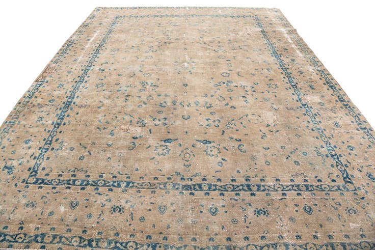 Detail image of 9' 6 x 12' Hand Knotted Ultra Vintage Persian Wool Rug