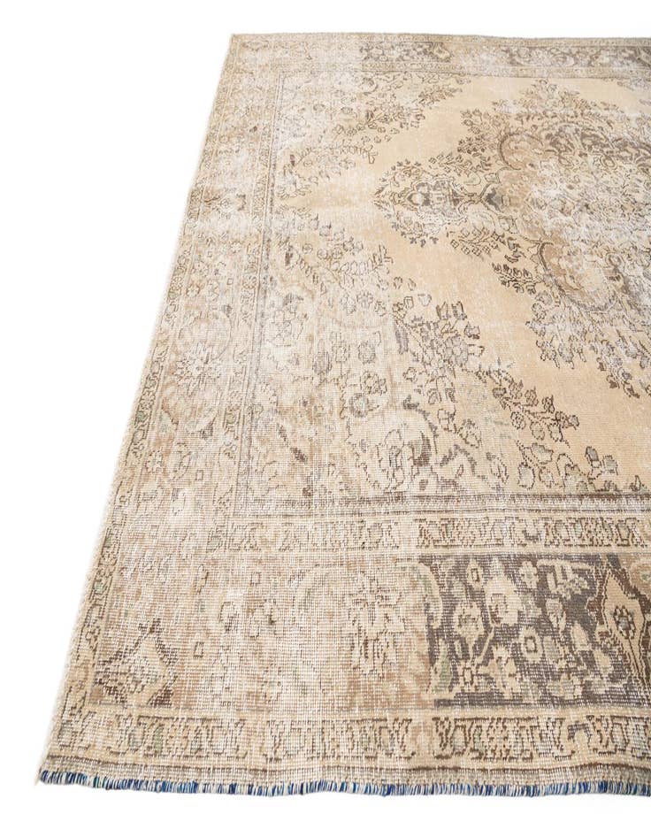 Detail image of 6' 10 x 9' 9  Hand Knotted Ultra Vintage Persian Wool Rug