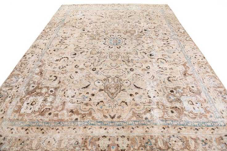 Detail image of 8' 8 x 11' 9 Hand Knotted Ultra Vintage Persian Wool Rug