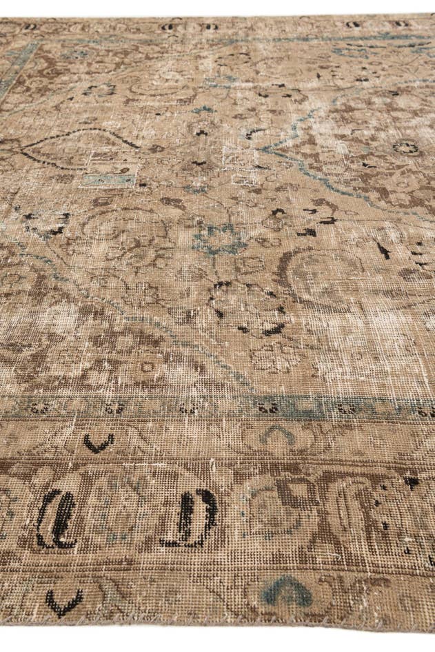 Detail image of 9' x 11' 6 Hand Knotted Ultra Vintage Persian Wool Rug