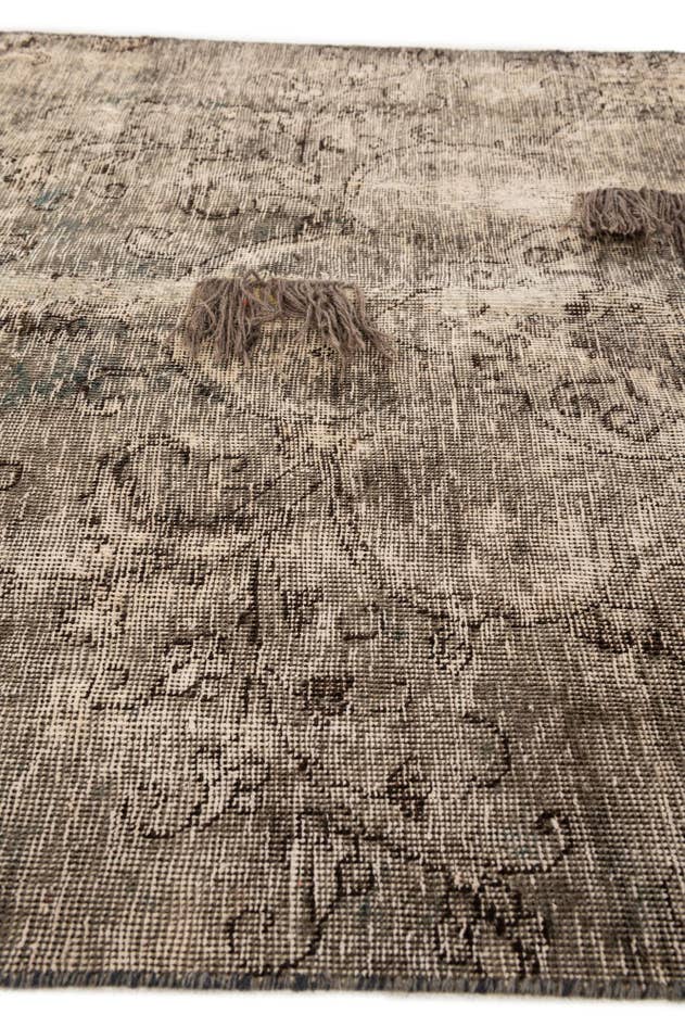 Detail image of 4' x 7' 4 Hand Knotted Ultra Vintage Persian Wool Rug