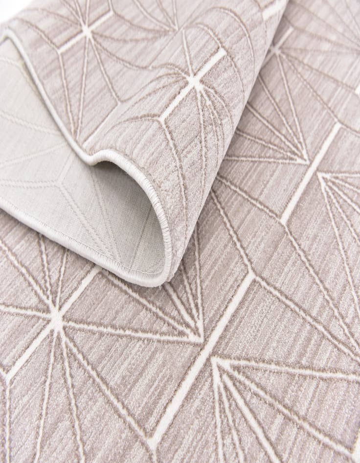 Detail image of Jill Zarin 5' x 8' Uptown Rug