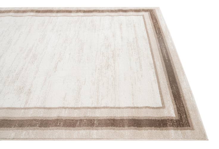 Detail image of 5' 2 x 7' 6 Uptown Rug