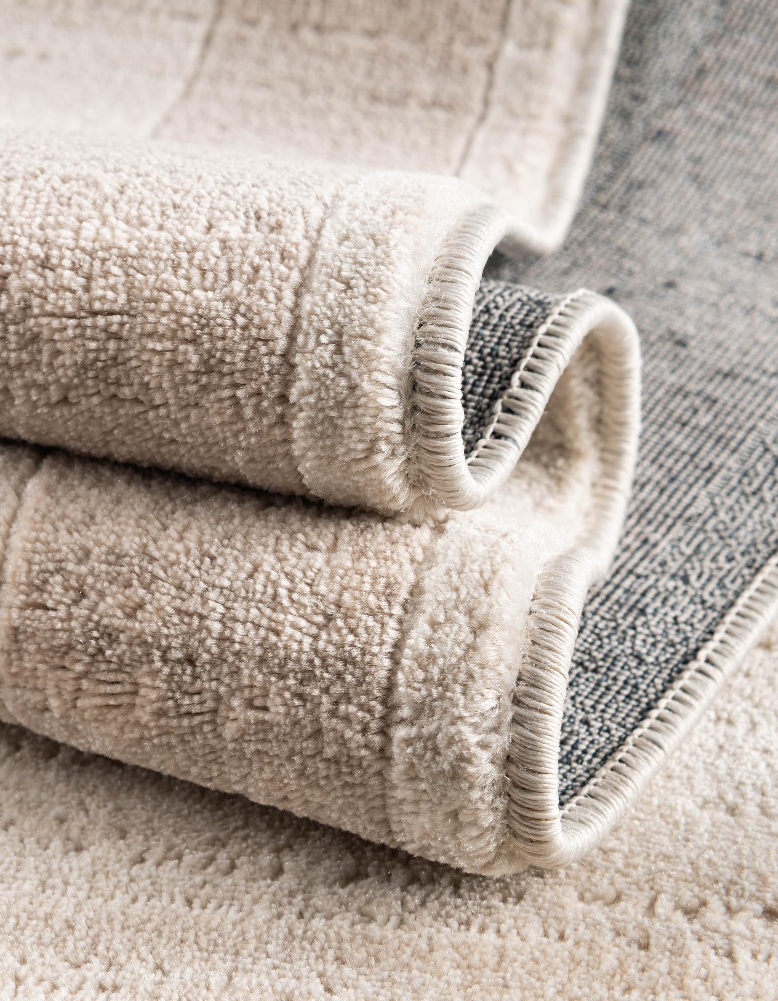 2' x 3' Uptown Yorkville Rug