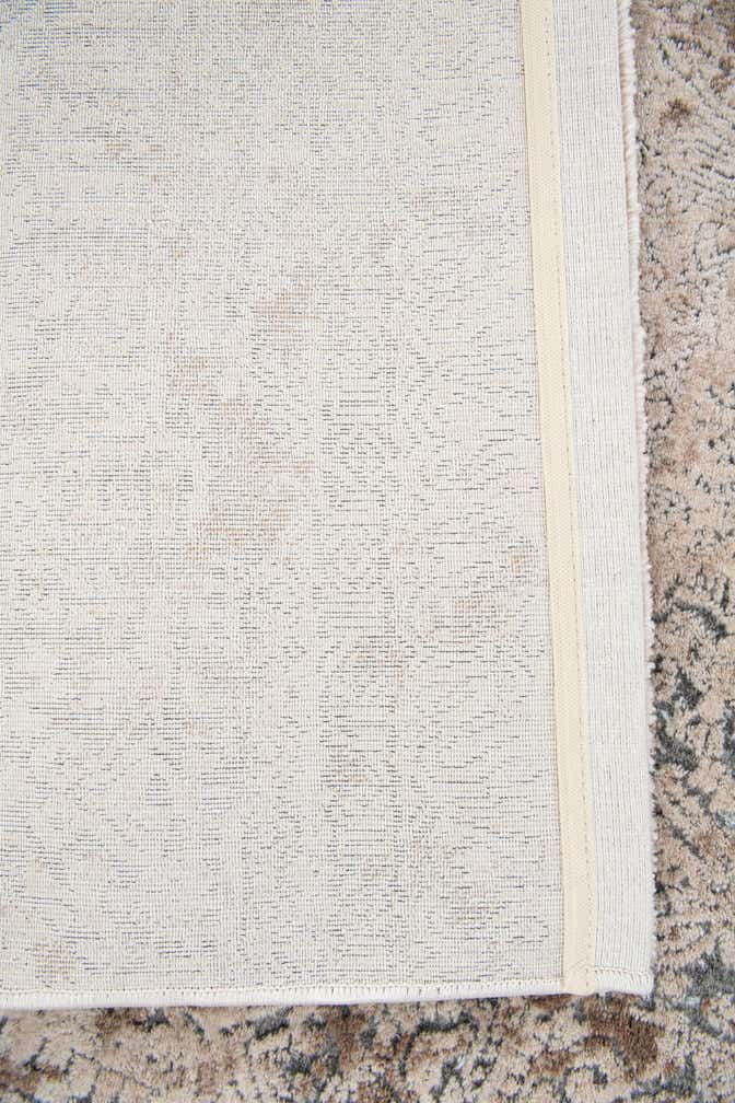 5' 2 x 7' 8 Villa Rug