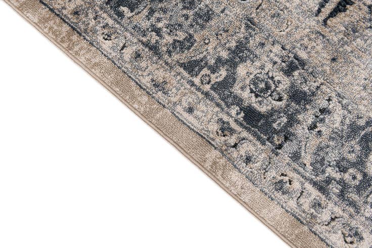 Detail image of 5' x 7' 5 Villa Rug
