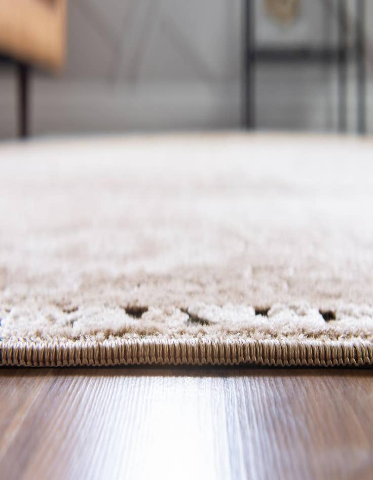 Detail image of 4' x 6' Villa Rug