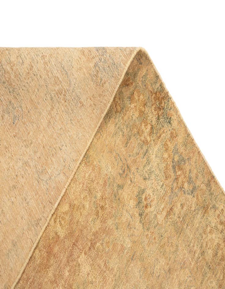 Detail image of 9' 3 x 13' 5 Vintage Royal Rug