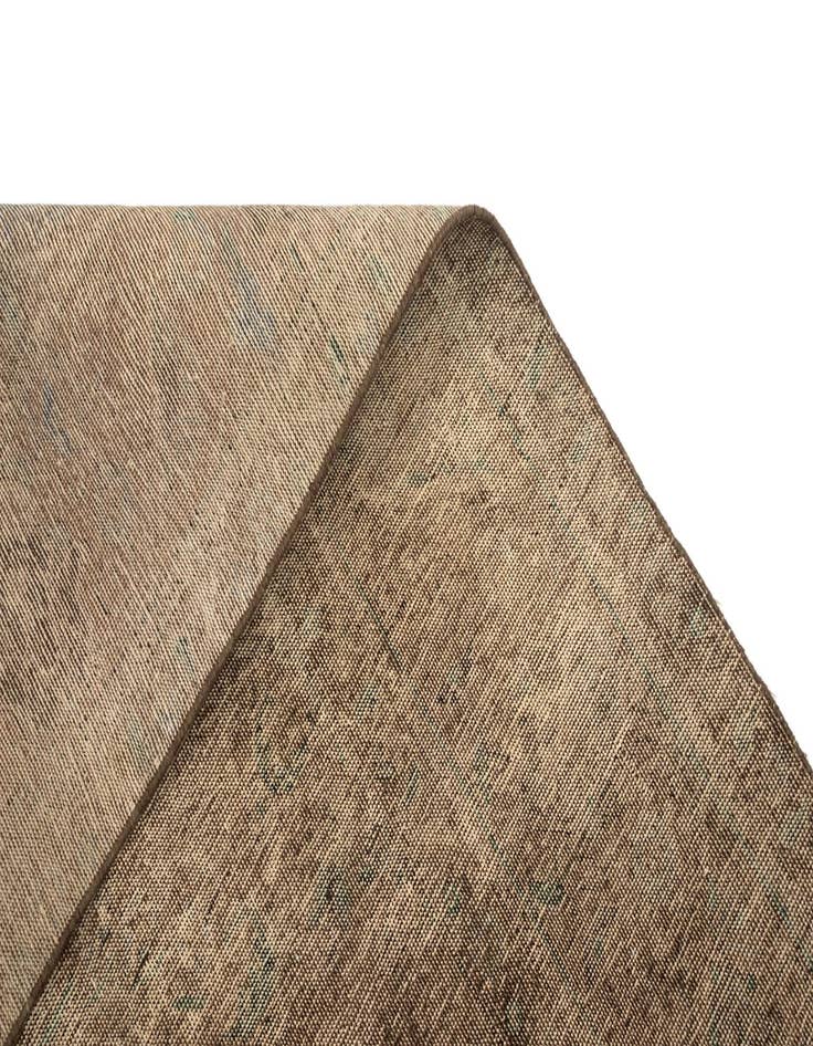 Detail image of 9' 6 x 12' 3 Vintage Royal Rug