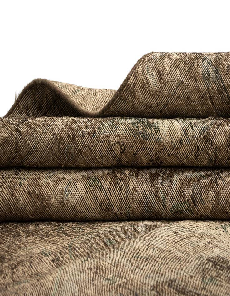 Detail image of 9' 6 x 12' 3 Vintage Royal Rug