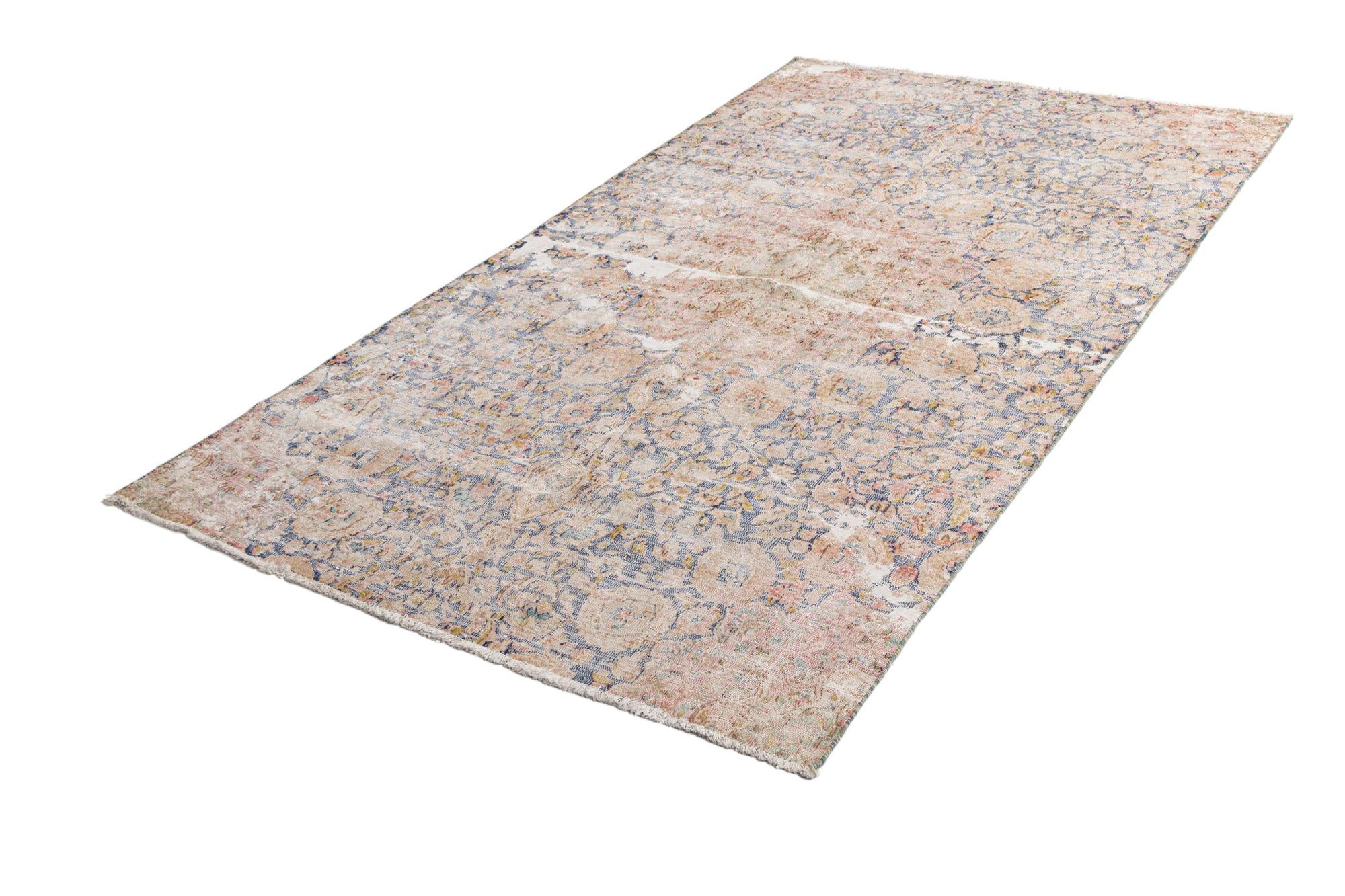 5' 2 x 8' 11 Vintage Royal Wool Rug