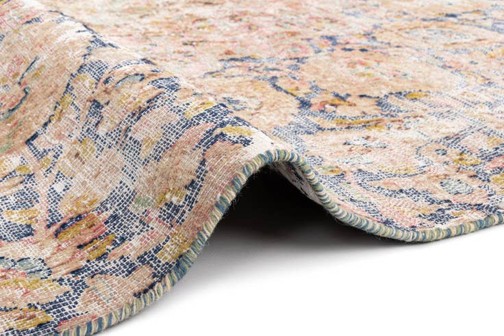 Detail image of 5' 2 x 8' 11 Vintage Royal Wool Rug