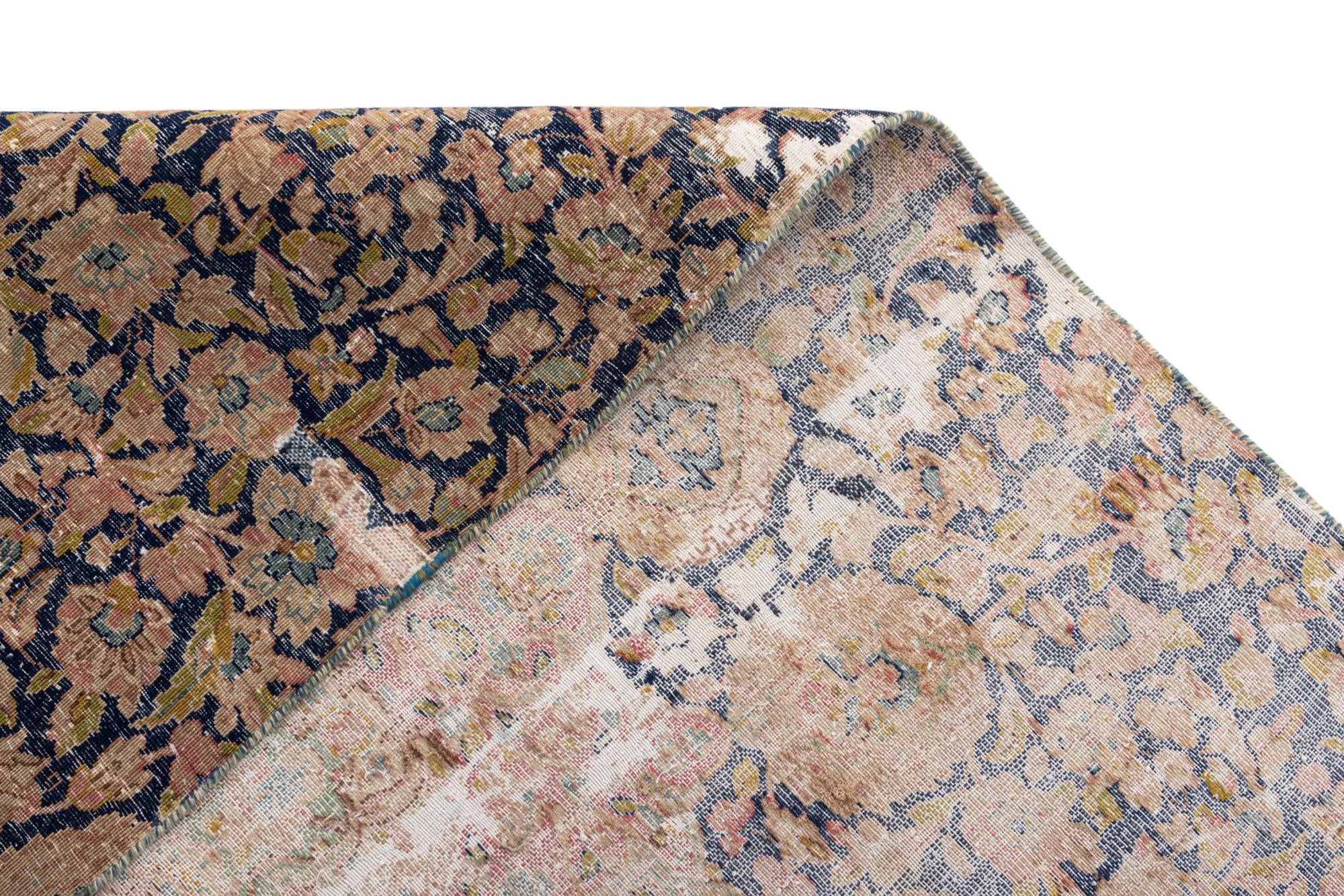 5' 2 x 8' 11 Vintage Royal Wool Rug