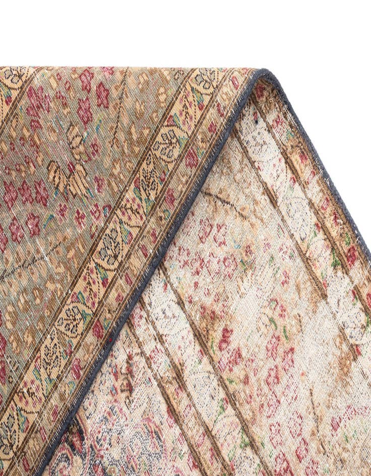 Detail image of 8' x 10' 4 Vintage Royal Wool Rug