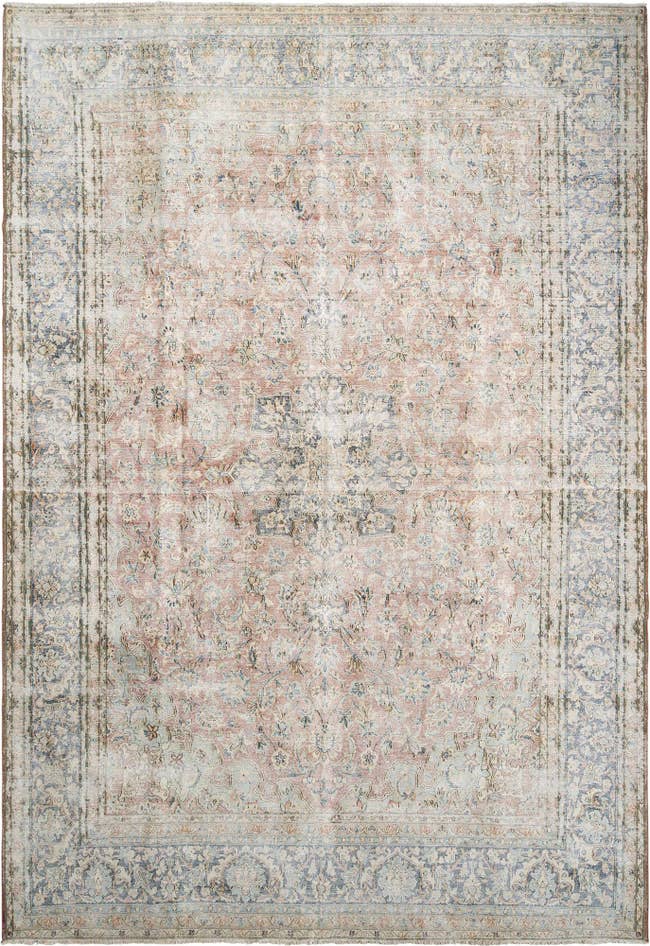 Detail image of 9' 10 x 14' 1 Vintage Royal Wool Rug