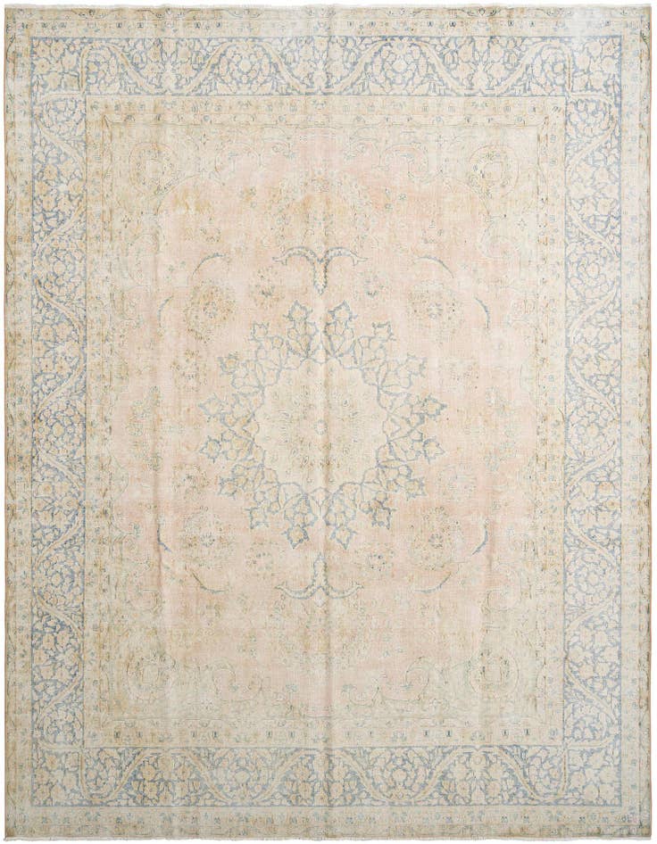 Detail image of 9' 10 x 13' 3 Vintage Royal Wool Rug