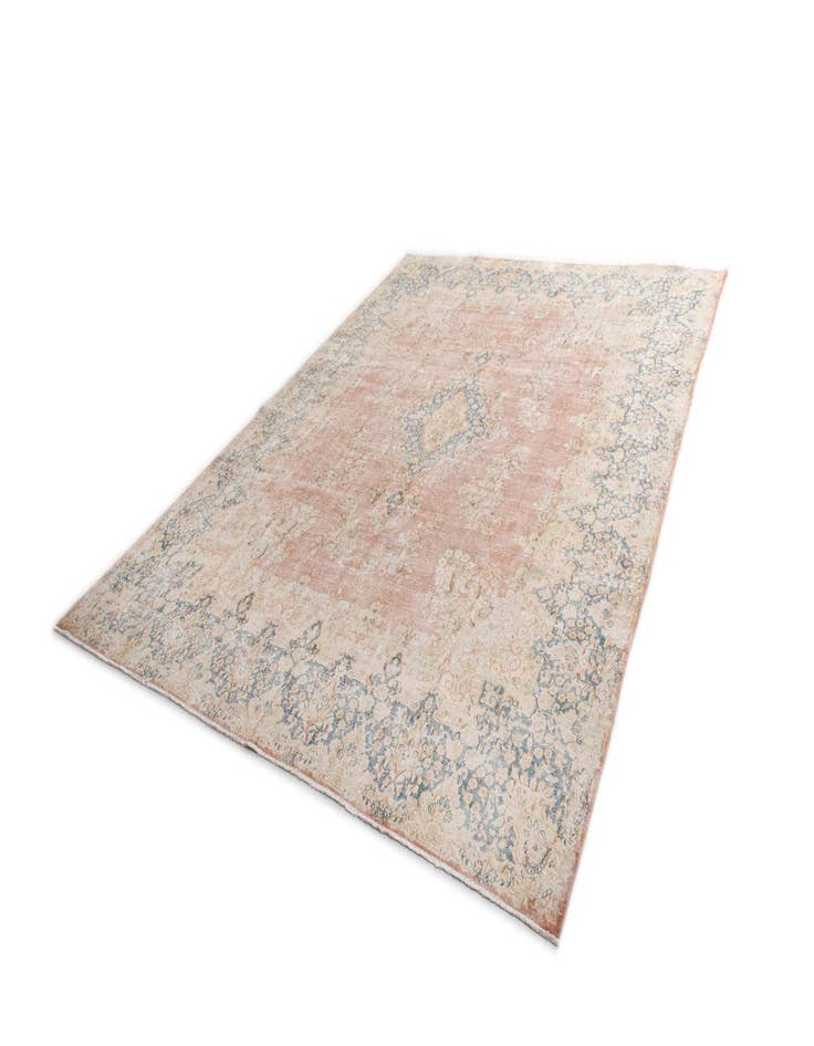 Detail image of 9' 9 x 12' 10 Vintage Royal Wool Rug