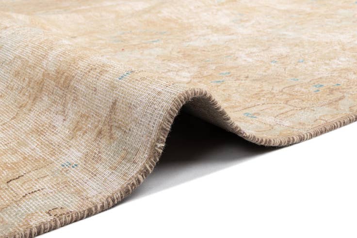 Detail image of 9' 7 x 12' 10 Vintage Royal Wool Rug