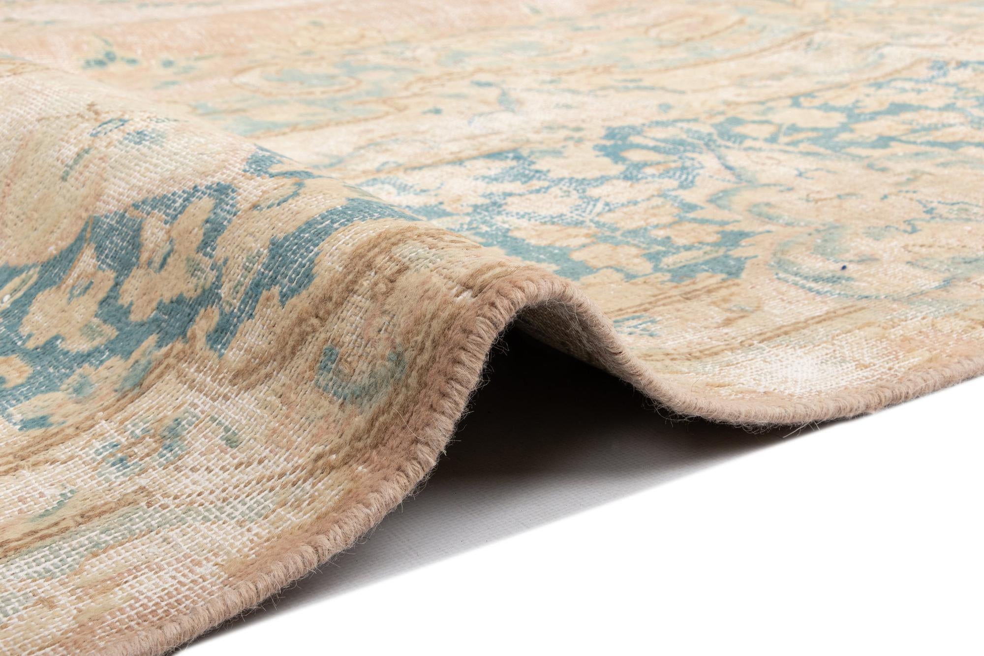 9' 9 x 12' 10 Vintage Royal Wool Rug