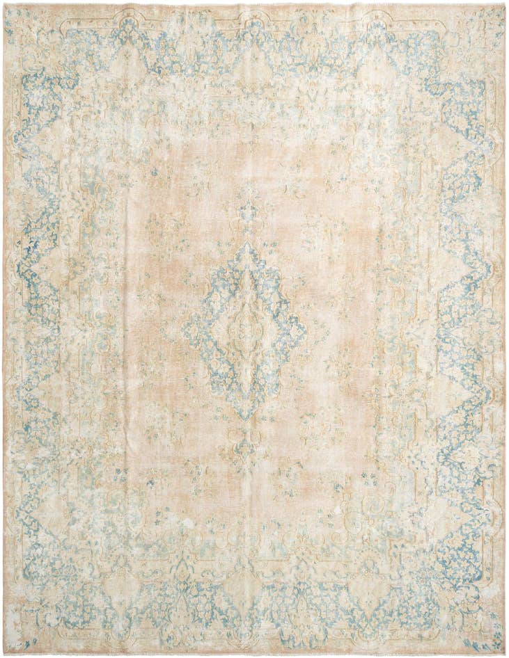 Detail image of 9' 9 x 12' 10 Vintage Royal Wool Rug