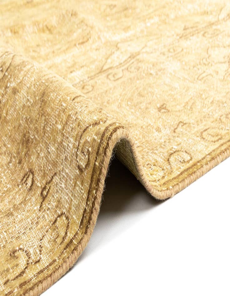 Detail image of 9' 5 x 12' 8 Vintage Royal Wool Rug