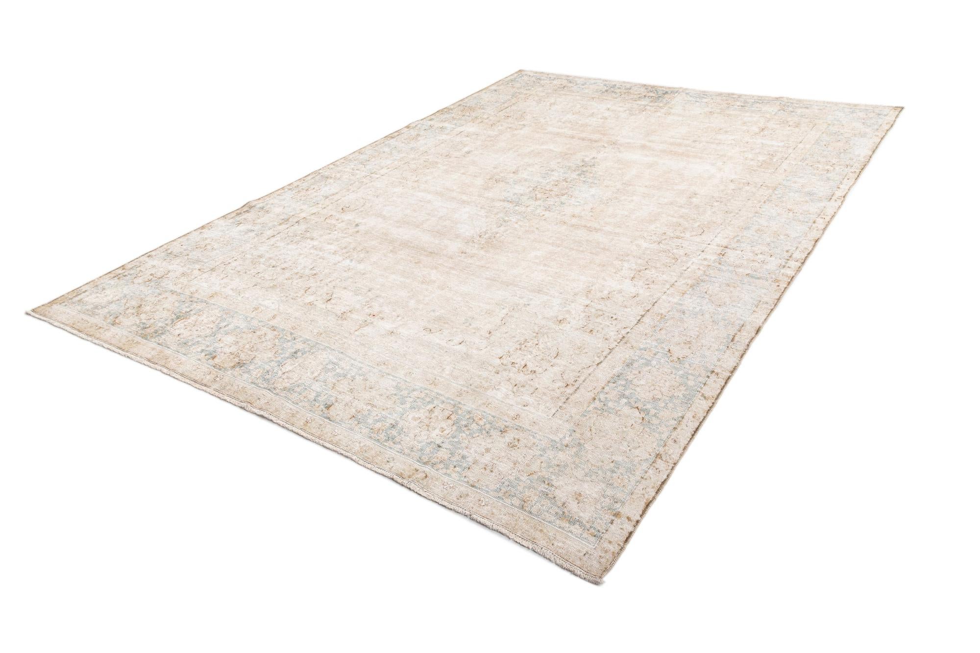 8' 8 x 12' 6 Vintage Royal Wool Rug