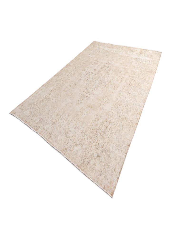 Detail image of 9' 8 x 13' 1 Vintage Royal Wool Rug