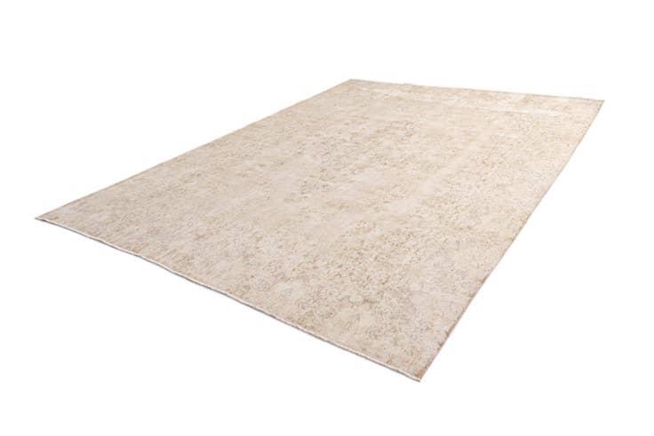Detail image of 9' 8 x 13' 1 Vintage Royal Wool Rug