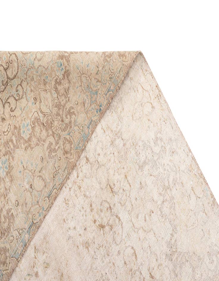 Detail image of 9' 8 x 13' 1 Vintage Royal Wool Rug